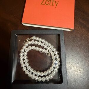 Classic Pearl Necklace